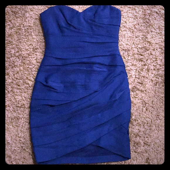 Evening dress for the classy girl👌🏽 - Picture 1 of 3